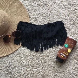 Black strapless bikini top with black fridges